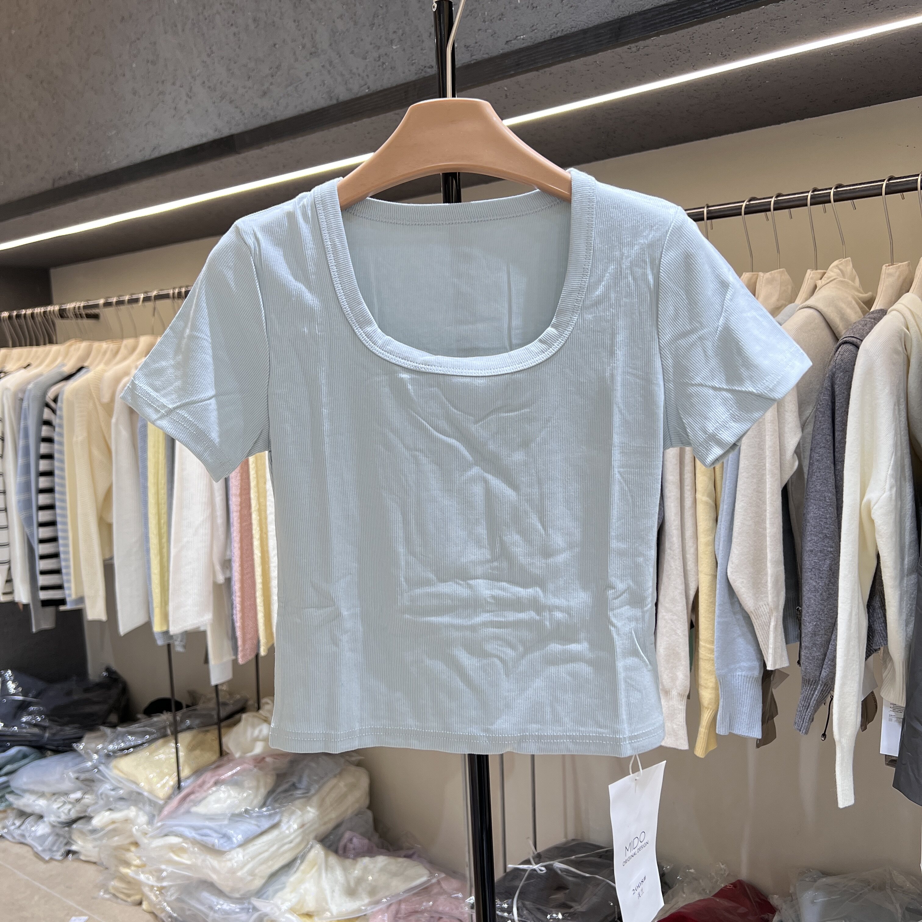 2026夏糖果色欧货纯色百搭方领露锁骨正肩短袖T恤女修身上衣2008