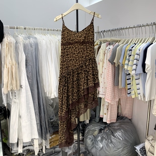 2026春夏新款时尚吊带长不规则豹纹连衣裙女设计感小众裙子8292