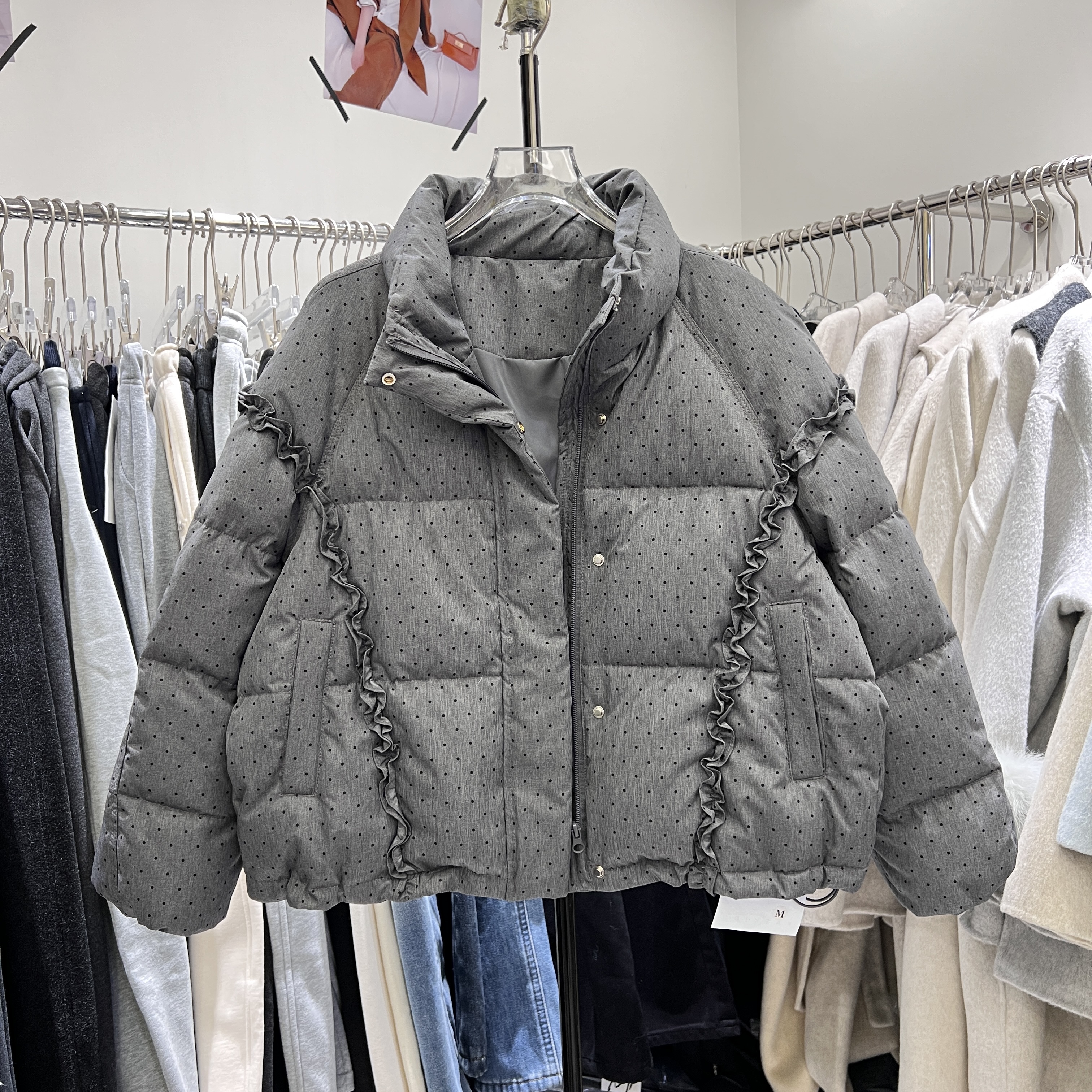 2025冬季新款韩版宽松时尚百搭波点羽绒服女加厚保暖外套潮9931