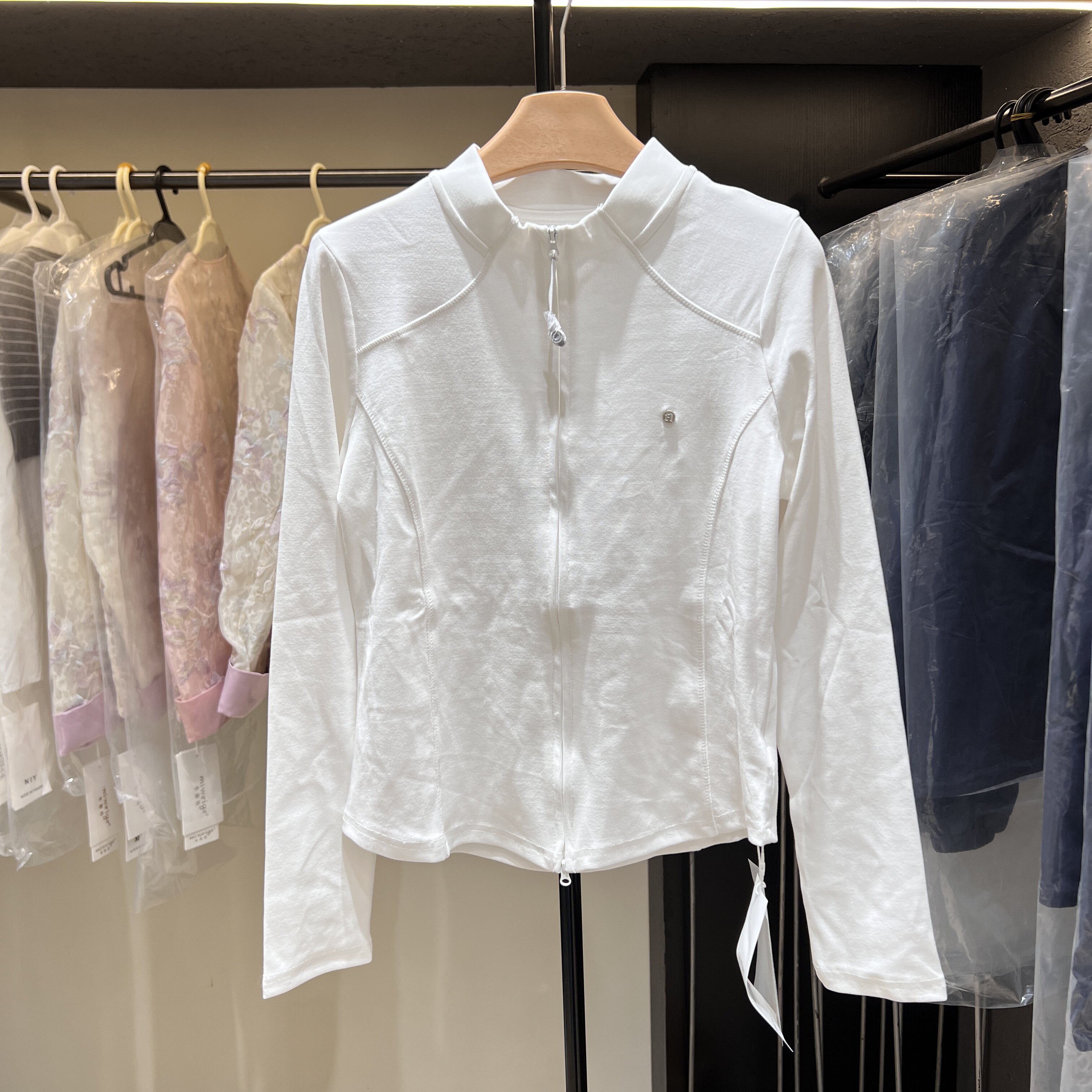 2026春季新款立领外套女双拉链卫衣开衫新款短款休闲修身上衣5631