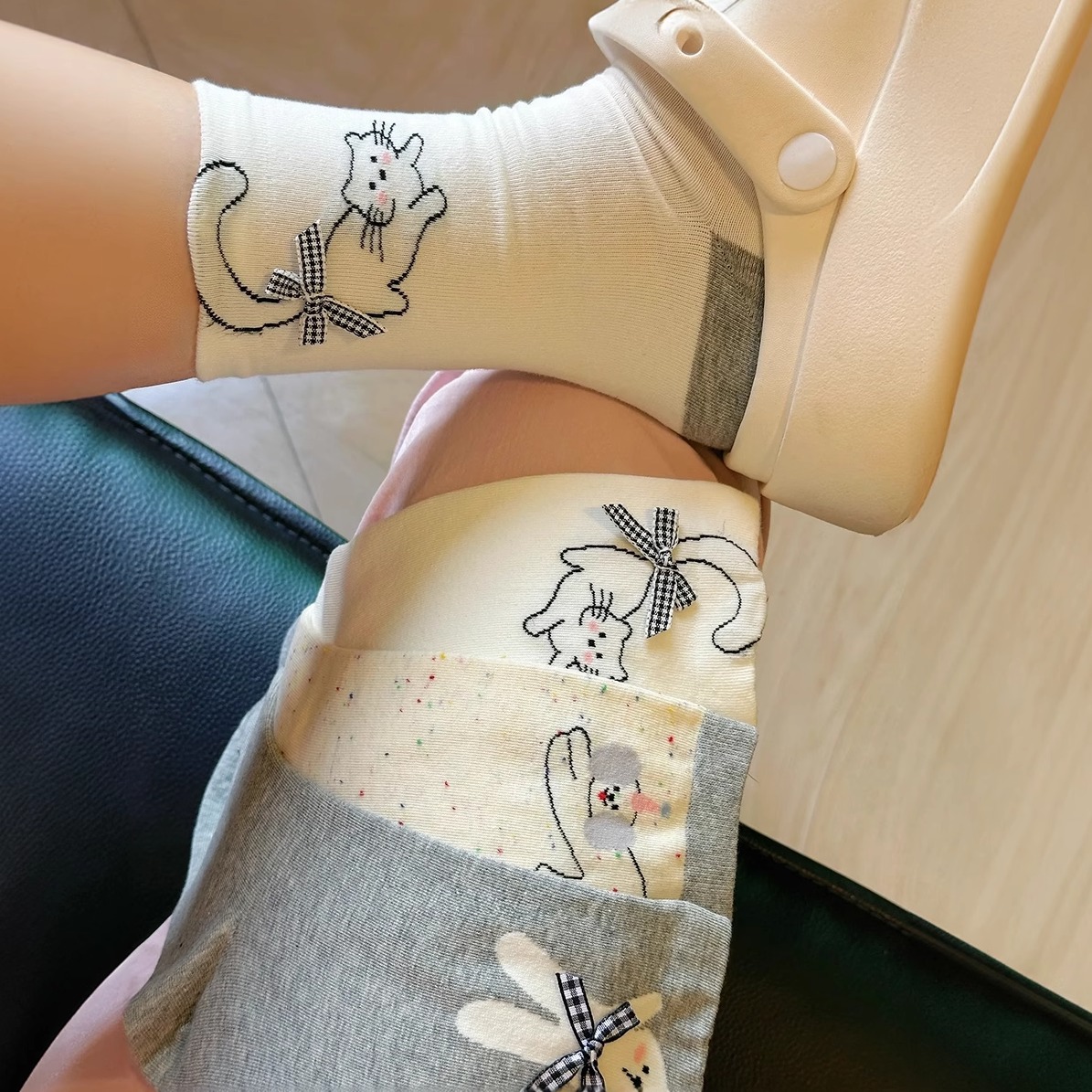 可爱袜子女夏季薄款蝴蝶结中筒袜日系波点堆堆袜纯棉小狗灰色长袜