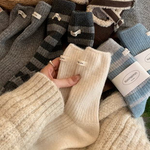 羊毛条纹布标袜子女中筒袜秋冬季款加厚加绒保暖ins潮勃肯鞋长袜