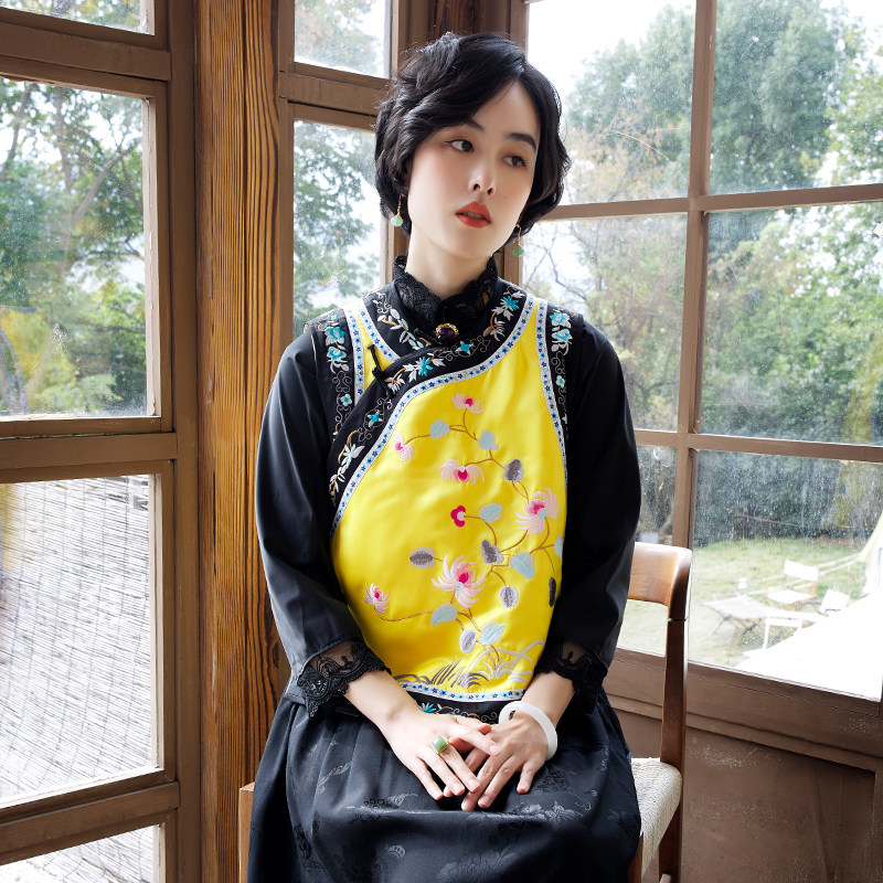 xwgm505芸汐穿戴古董系列 博物馆古董衣复刻重工刺绣棉马甲秋冬