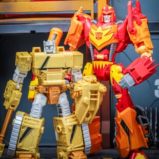 创世纪玩具孩之宝变形金刚40周年限定复古元祖漫画版火舌萨隆大公