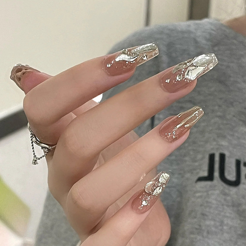 手工穿戴甲春季新款可拆卸成品美甲贴片高级感闪钻假指甲甲片