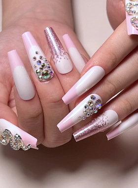 穿戴甲粉色法式搭配粉紫色闪粉和蛇形水钻穿戴美甲成品甲片