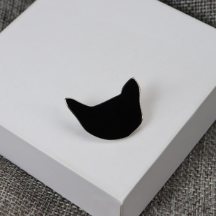 日本设计师作品皆川mina珐琅猫咪徽章金属配饰胸针