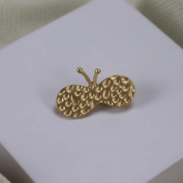 皆川明作品哑光小蜜蜂蝴蝶胸针