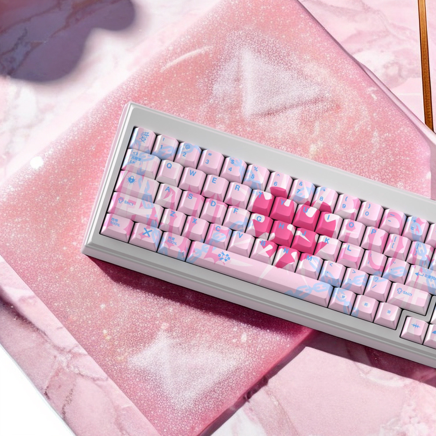 Bleeding Love键帽少女心爆棚粉色原厂高度pbt热升华适配机械键盘