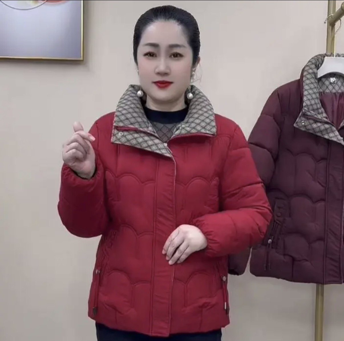 妈妈冬装棉衣2025新款中老年女装加厚保暖菱形格棉服外套洋气棉袄