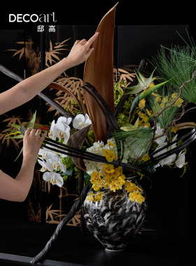 中国茶空间深夜茶室氛围装饰水墨银瓷大花瓶插花装饰摆件