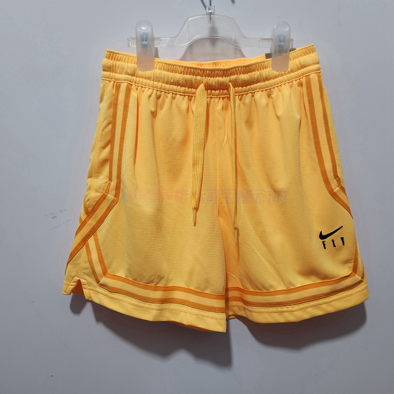 酷动城 Nike/耐克女子运动训练速干透气篮球短裤五分裤DH7326-848