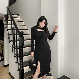 希同儿大码女装胖mm设计感显瘦纽结镂空开叉针织连衣裙遮肚长裙秋