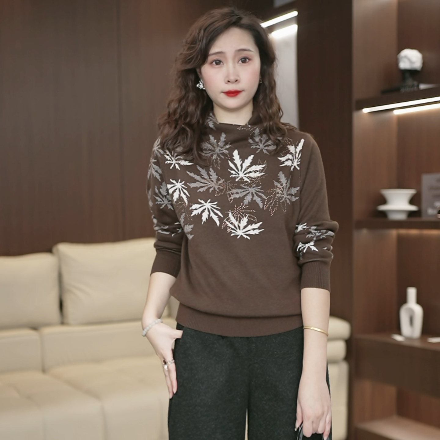 堆堆领竹叶提花羊毛衫女秋冬高级感烫钻内搭针织洋气减龄打底3760