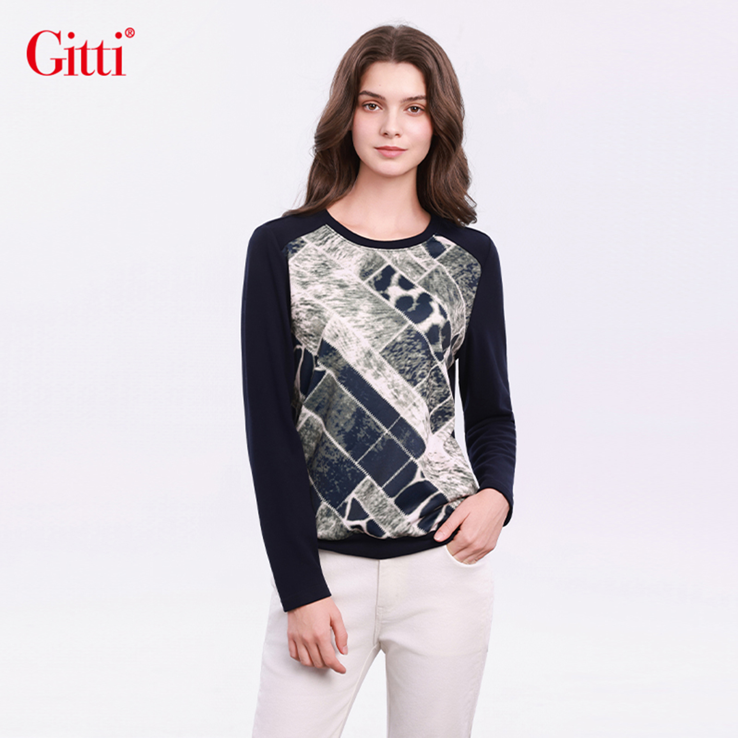 撞色拼接印花长袖T恤女显瘦大码