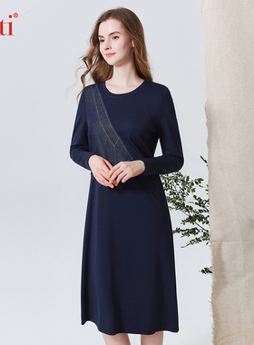 Gitti/吉蒂秋款新品圆领拼接长袖宽松大码连衣裙G235111