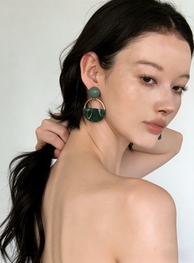 Toxic F ｜有毒植物  翡翠绿醋酸手工半圆日本耳环