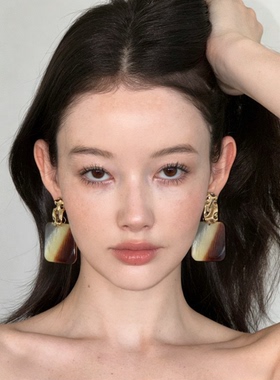 Toxic F ｜有毒植物 方形醋酸手工金属耳环