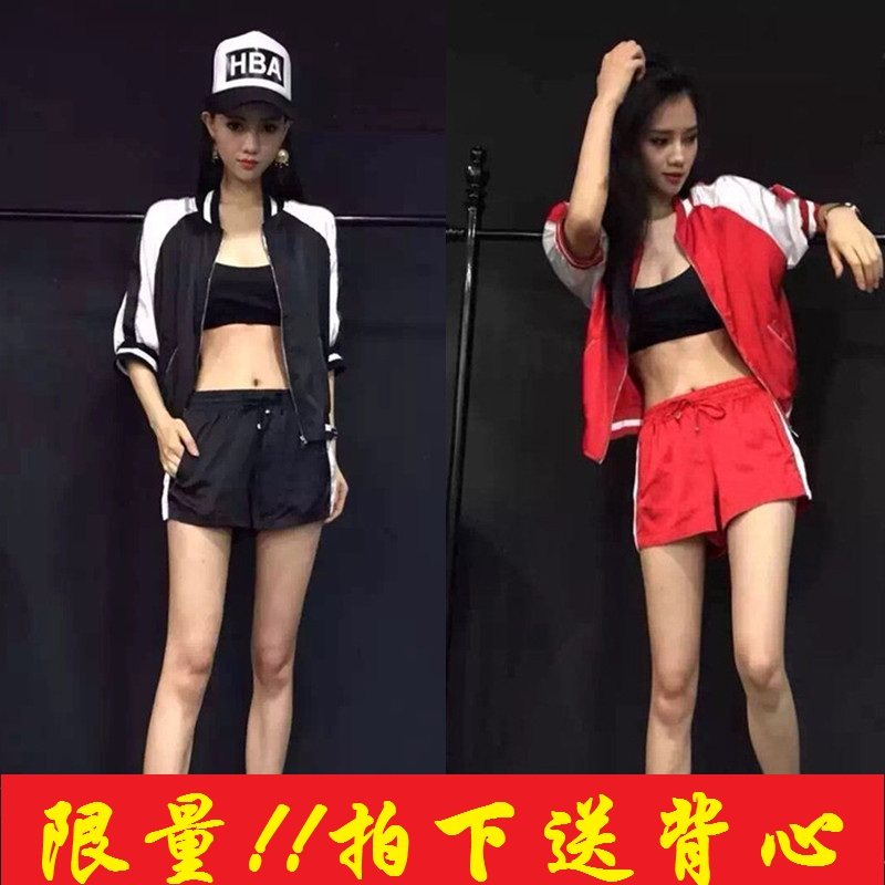 欧洲站2017夏季新款绸缎拼色拉链衫外套短裤时尚运动休闲套装女潮在类目 女装/女士精品, 套装/学生校服/工作制服, 休闲运动套装中 - 来自Buy2taobao.com提供专业的淘宝代购服务