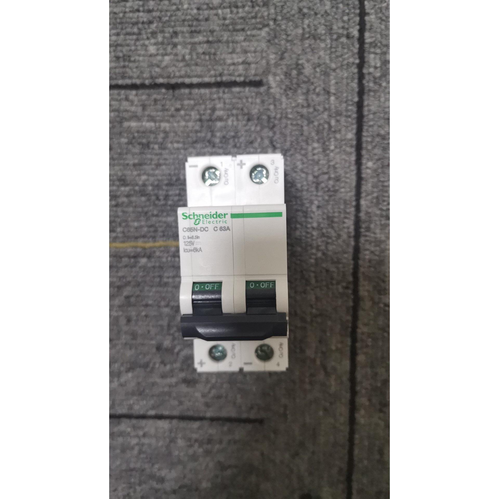 议价iC65N DC 2P C 63A A9N18263微型断路器