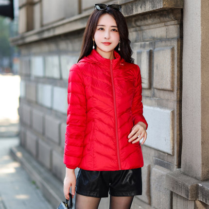 正品牌轻薄款羽绒服女短款波士顿官方旗舰店本命年大红色修身女款