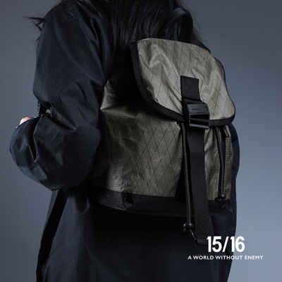 Fifteen SixteenX-PAC伞兵双肩包小女士轻便背包防水休闲旅行包