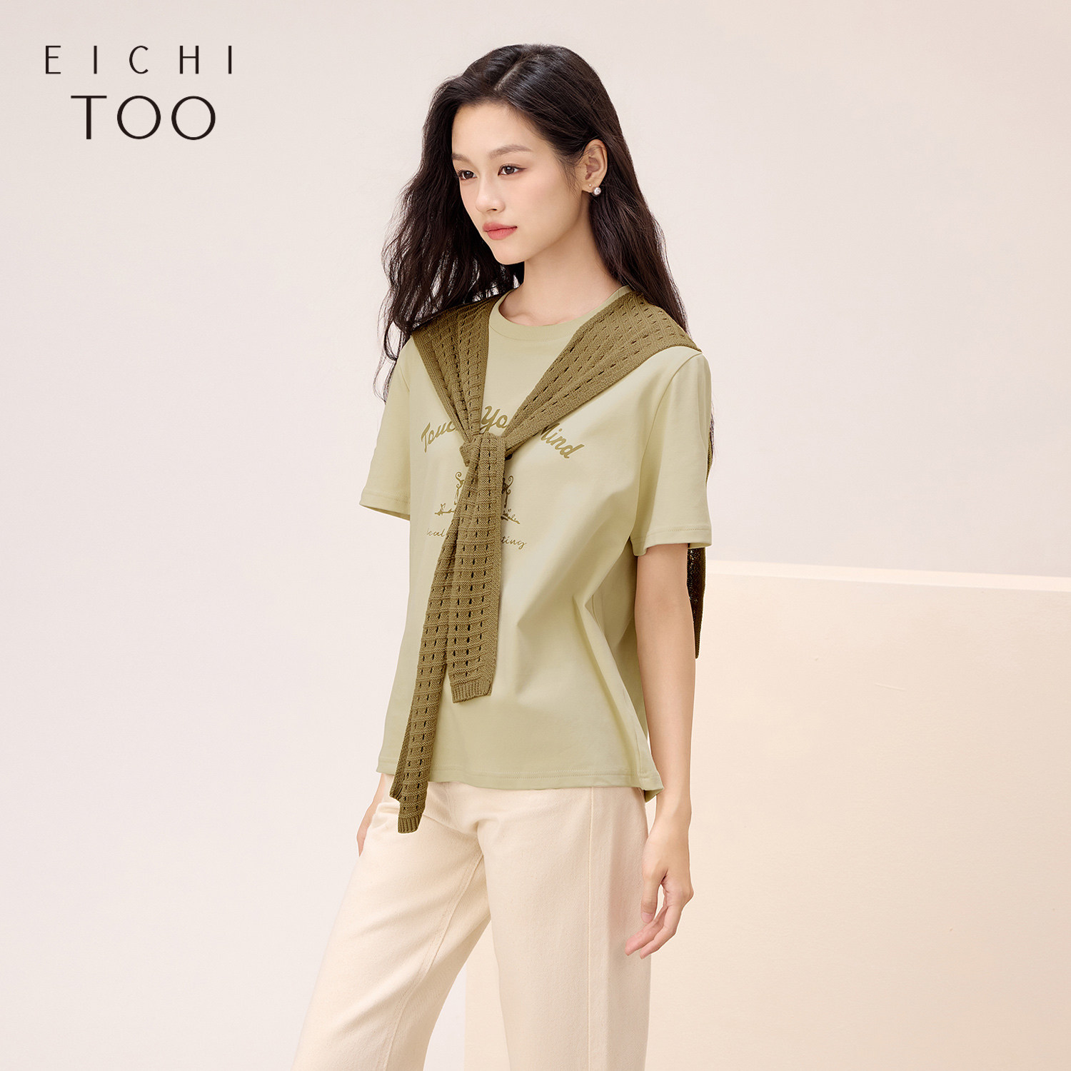 爱居兔港风复古T恤女春秋新款设计感披肩短袖印花上衣显瘦