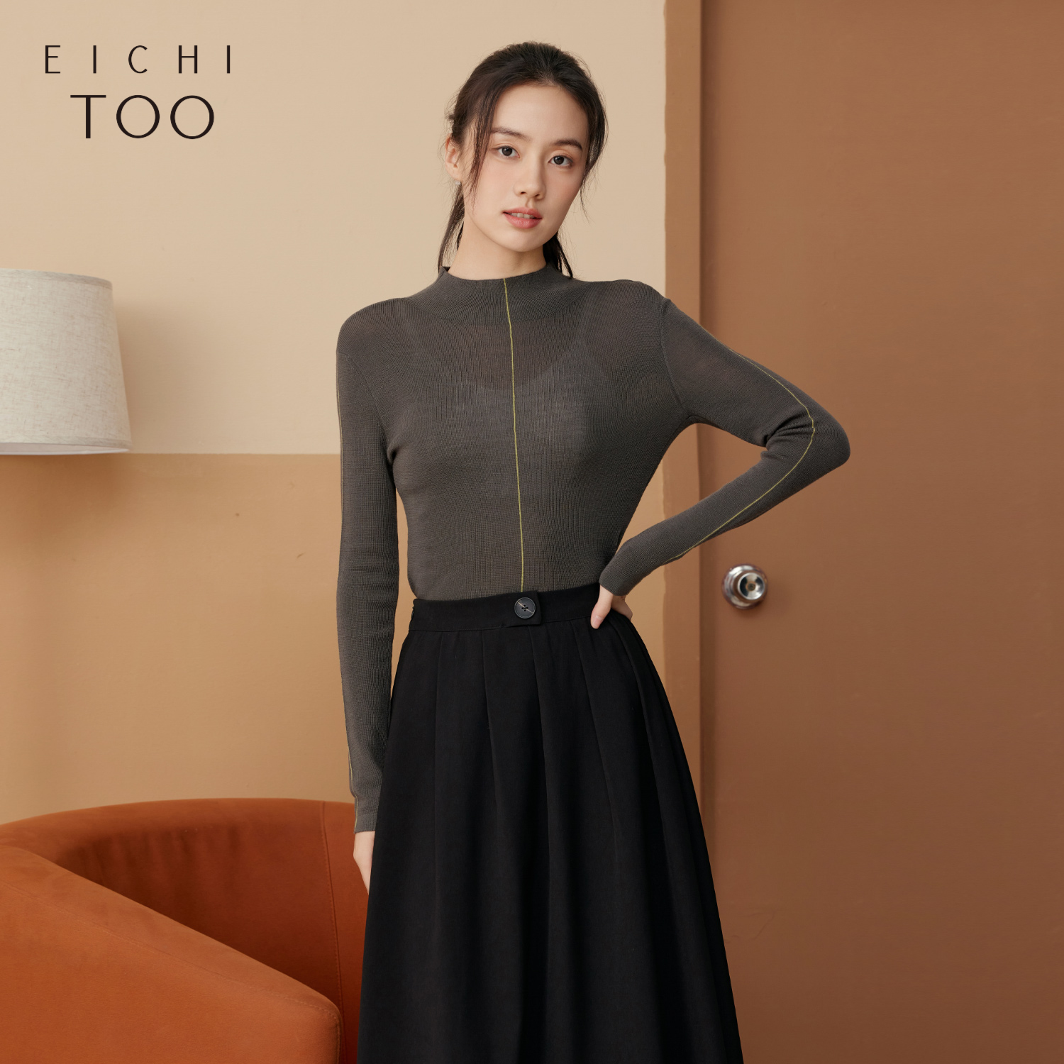 爱居兔简约时尚打底衫