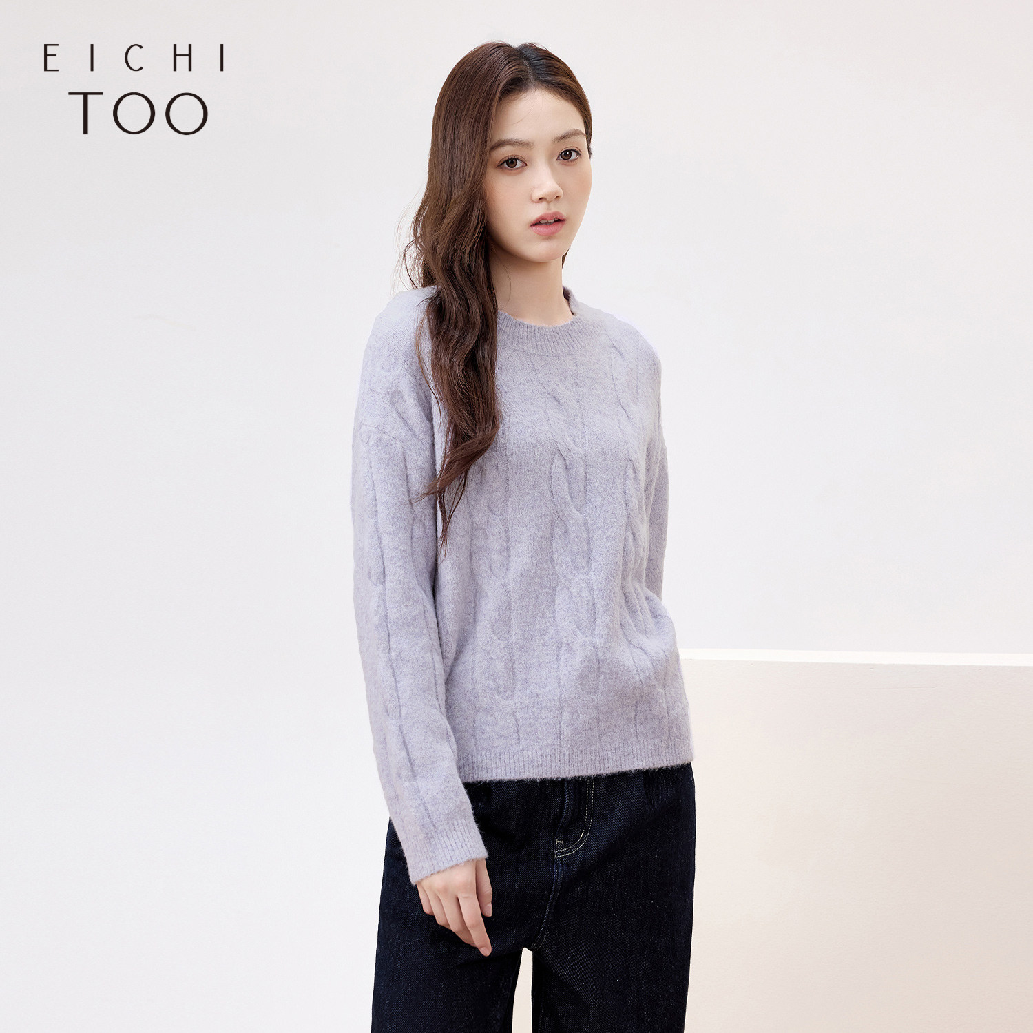 爱居兔软糯舒适打底衫女冬季新款宽松廓形长袖绞花针织衫