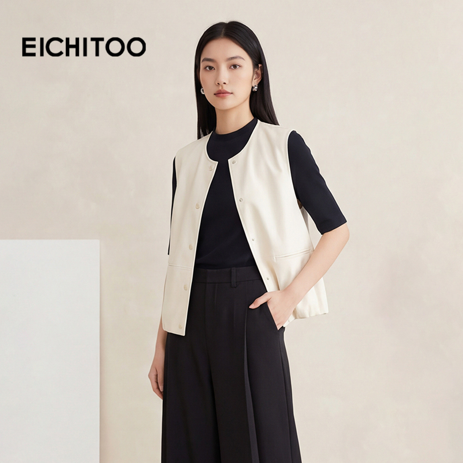 爱居兔圆领PU皮马甲女春秋新款潮流百搭宽松无袖坎肩背心