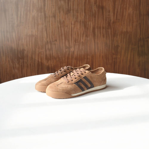 【34 36 39 40码】门店639~ 羊皮德训鞋2026春季阿甘鞋休闲女板鞋