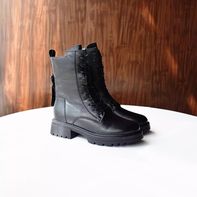 38 39 40码清仓~ 俄罗斯头层牛皮加绒马丁靴25秋冬复古系带女短靴