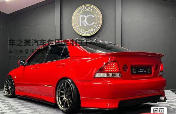 适用98-02碳纤尾翼凌志