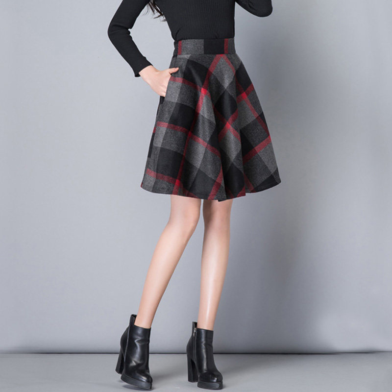 2025新款高档毛呢短裙a字半身裙