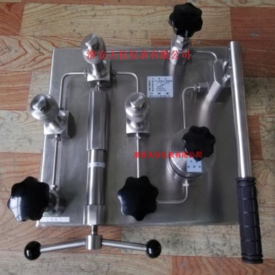介质可循环使用可外排压力校准台手动水压泵禁油表校验台式水压源