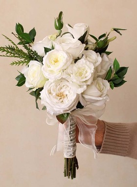 仿真花白色保湿玫瑰手捧花新娘婚礼拍照道具绢花韩式摄影把束花艺