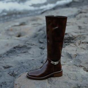 设计师新款欧美风金属锁扣圆头高筒骑士靴