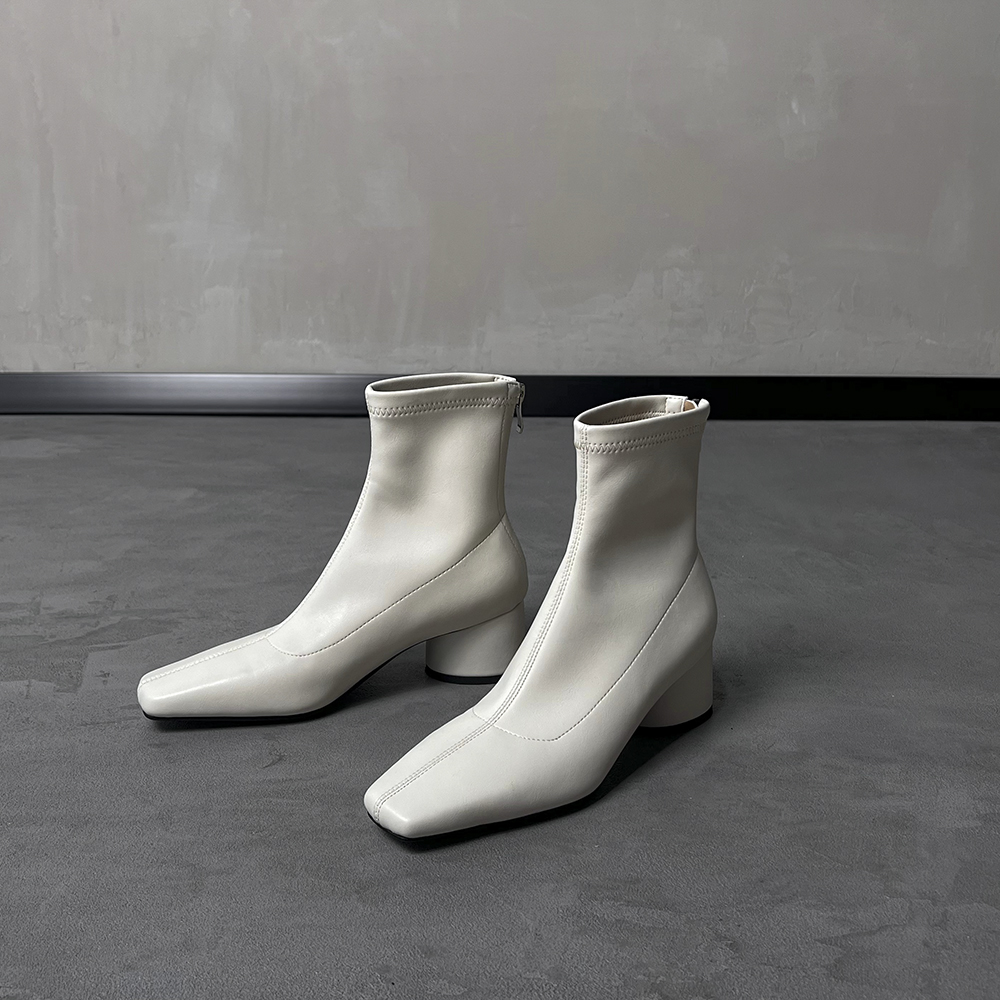 阮阮 早秋知性风优雅百搭通勤粗跟小方头瘦瘦靴