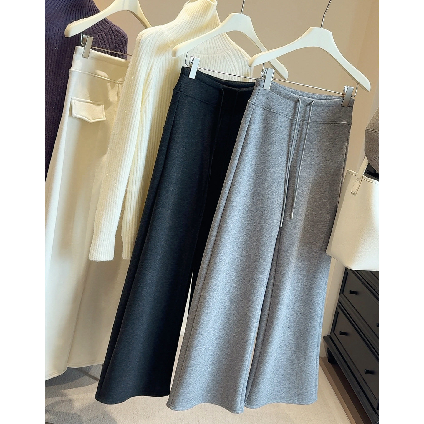 十三行2025秋冬新款加绒加厚高腰抽绳直筒裤女仿羊绒显瘦休闲长裤