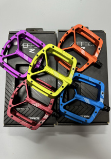 Raceface Aeffect山地车铝合金超轻 AM/DH脚踏板 轴承高强度防滑