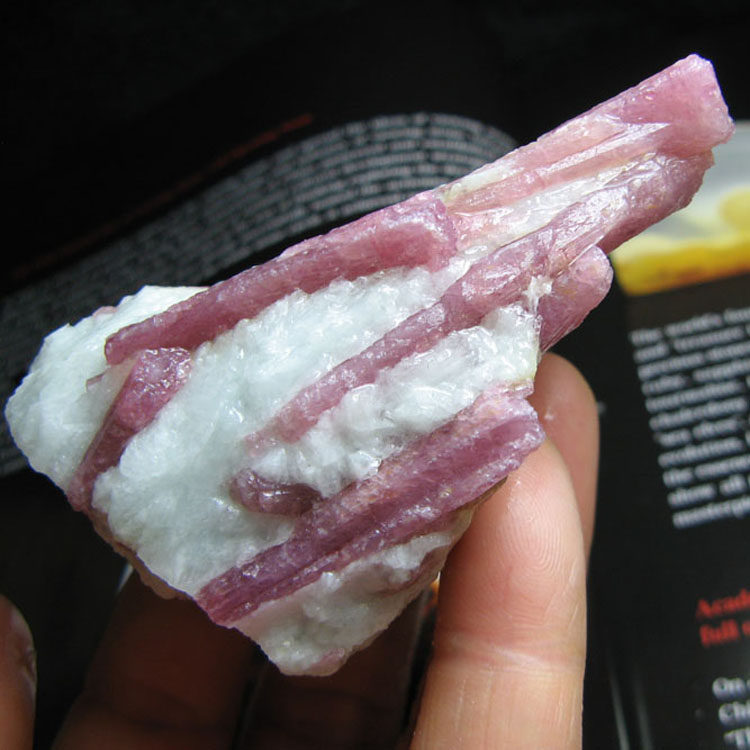 珍稀非洲矿藏马达加斯加梅花碧玺原石矿标本碧玺水晶矿标把玩包邮