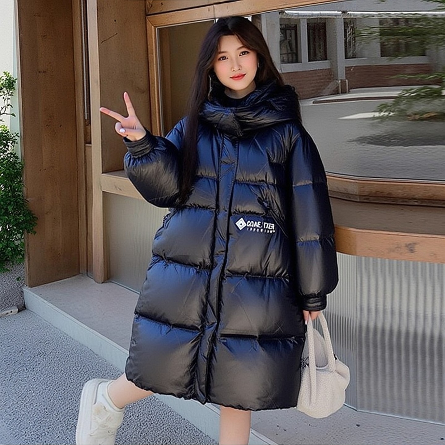 丽新折扣女装 F法系列25冬装新款休闲白鸭绒亮面连帽中长款羽绒服