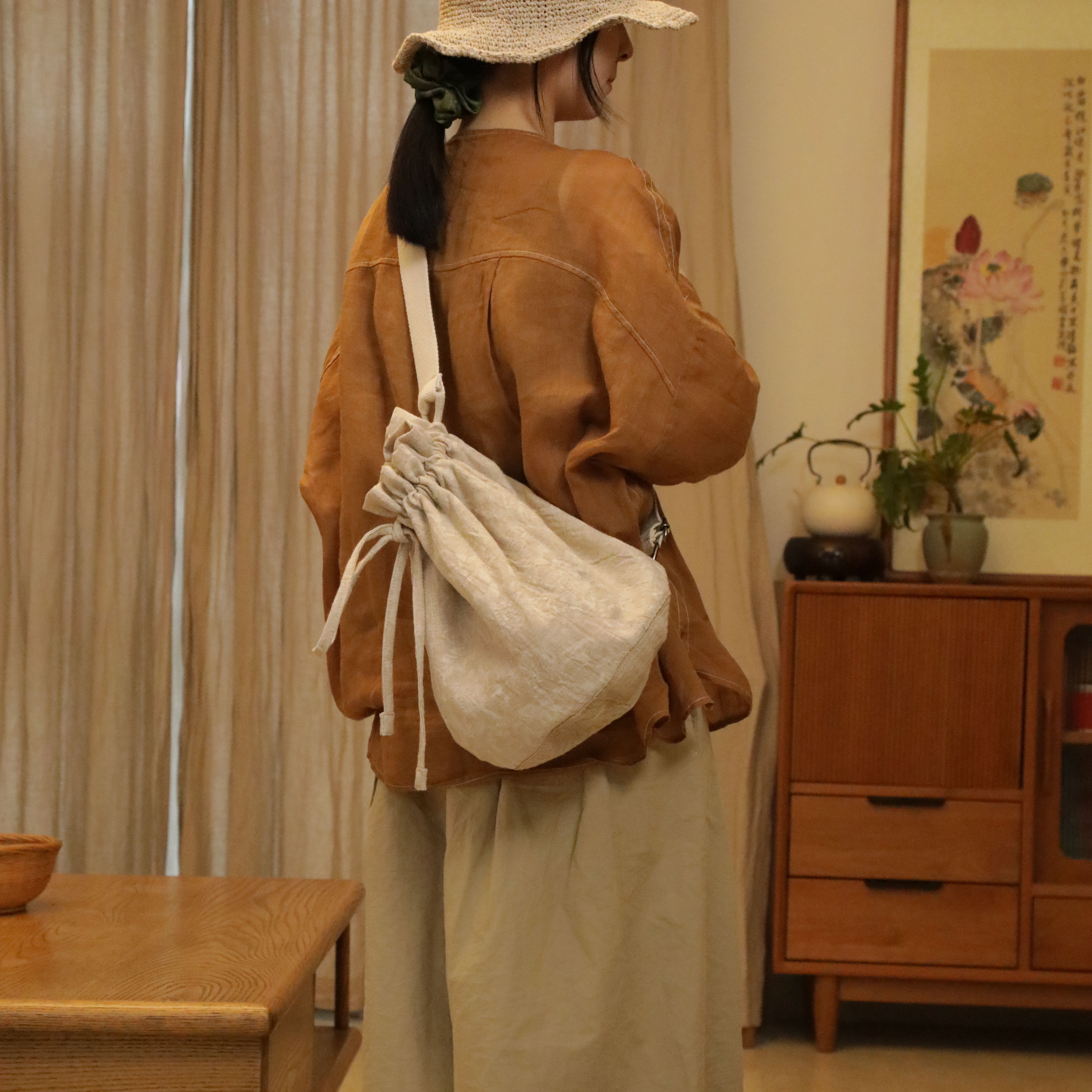 庸庸原创设计棉麻斜挎包女单肩斜挎文艺大版抽绳水桶包小众大容量,箱包皮具/热销女包/男包,水桶包,淘宝优惠券,粉丝福利购,淘宝优惠卷