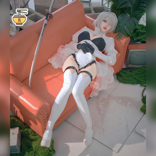 碧蓝航线x尼尔联动自动人形2B