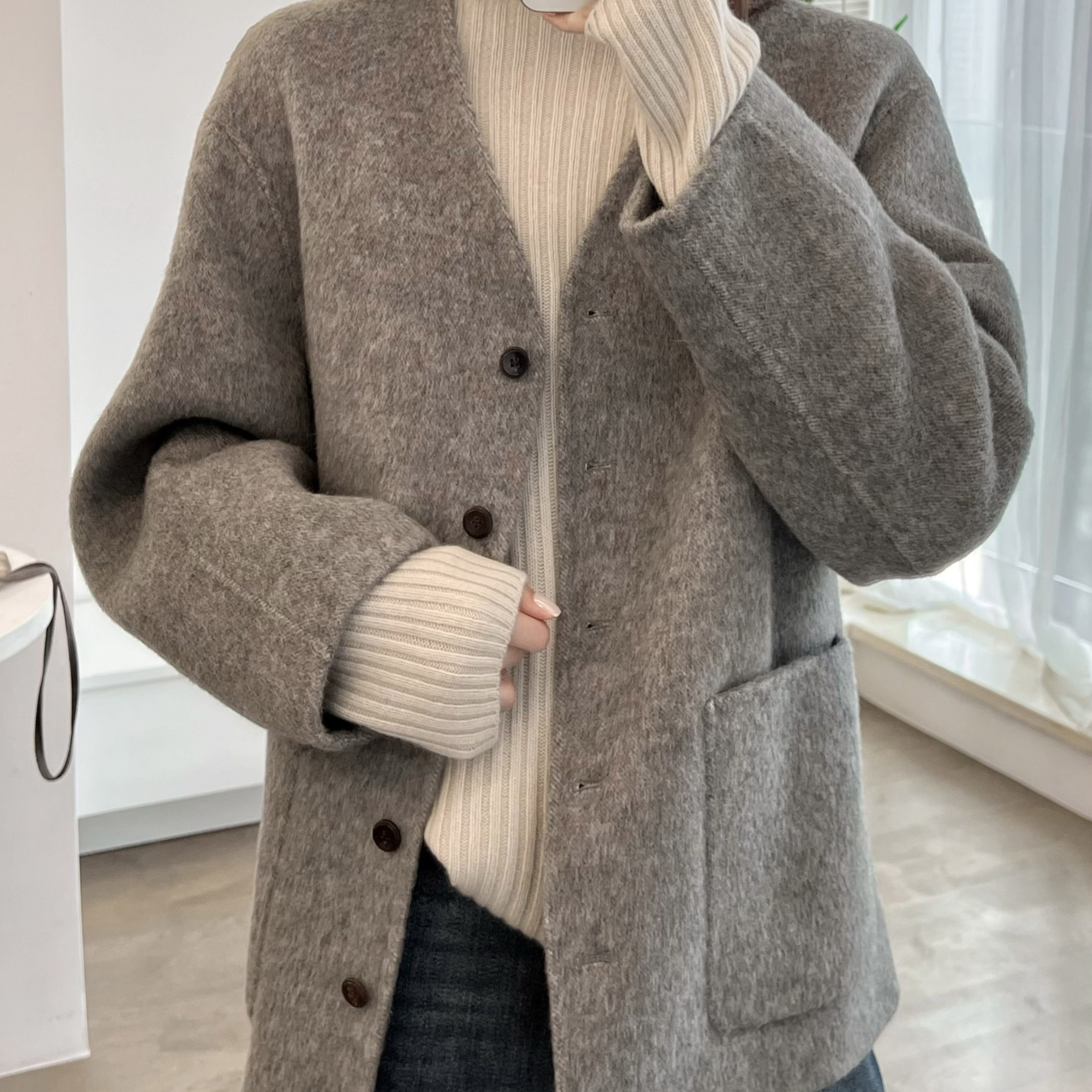 高品质含10羊驼绒单排扣羊绒大衣