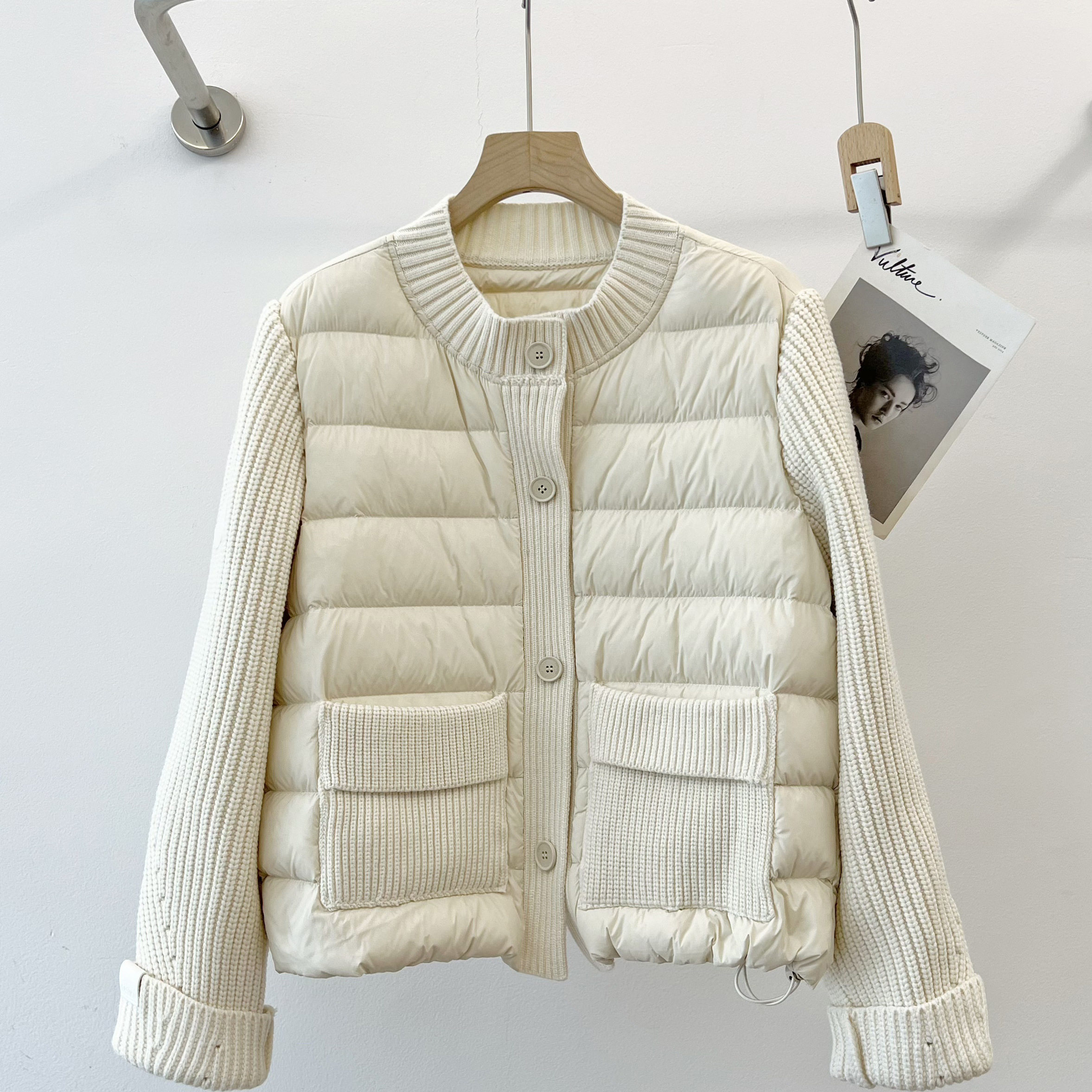 韩版圆领针织袖拼接白鹅绒羽绒服