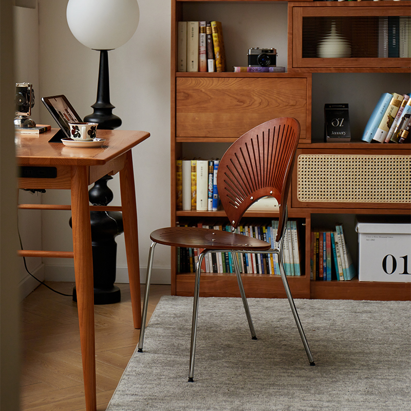 网红2025新款实木贝壳复古靠背椅子轻奢高级感办公椅家用学习桌椅