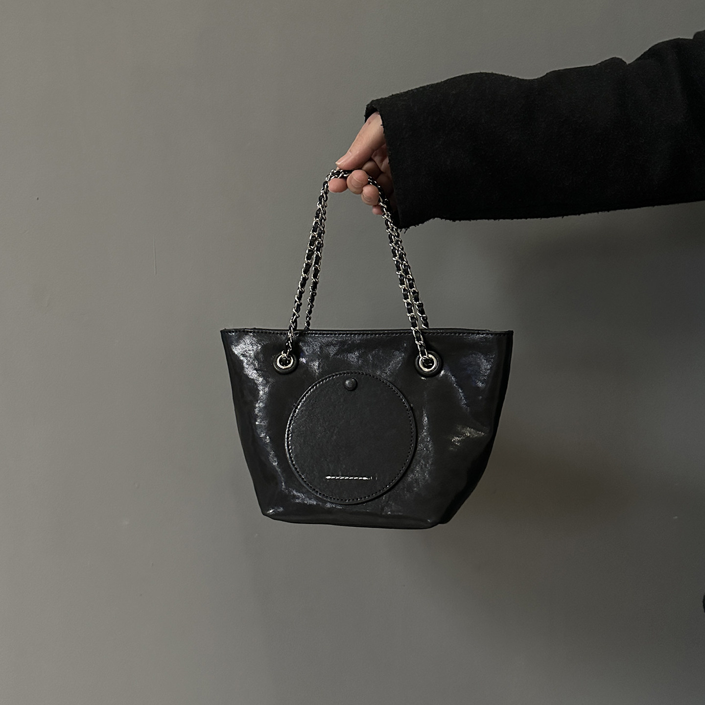 植鞣头层牛皮链条女包简约真皮包时尚托特包经典黑色菜篮子斜挎包