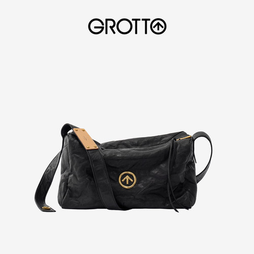 Grotto/个乐大容量真皮斜挎包
