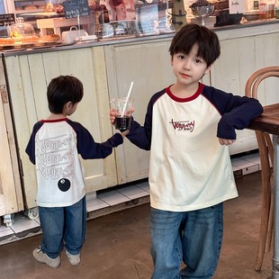 依依妈男童拼色字母印花擦肩卫衣儿童春装上衣宝宝宽松圆领打底衫
